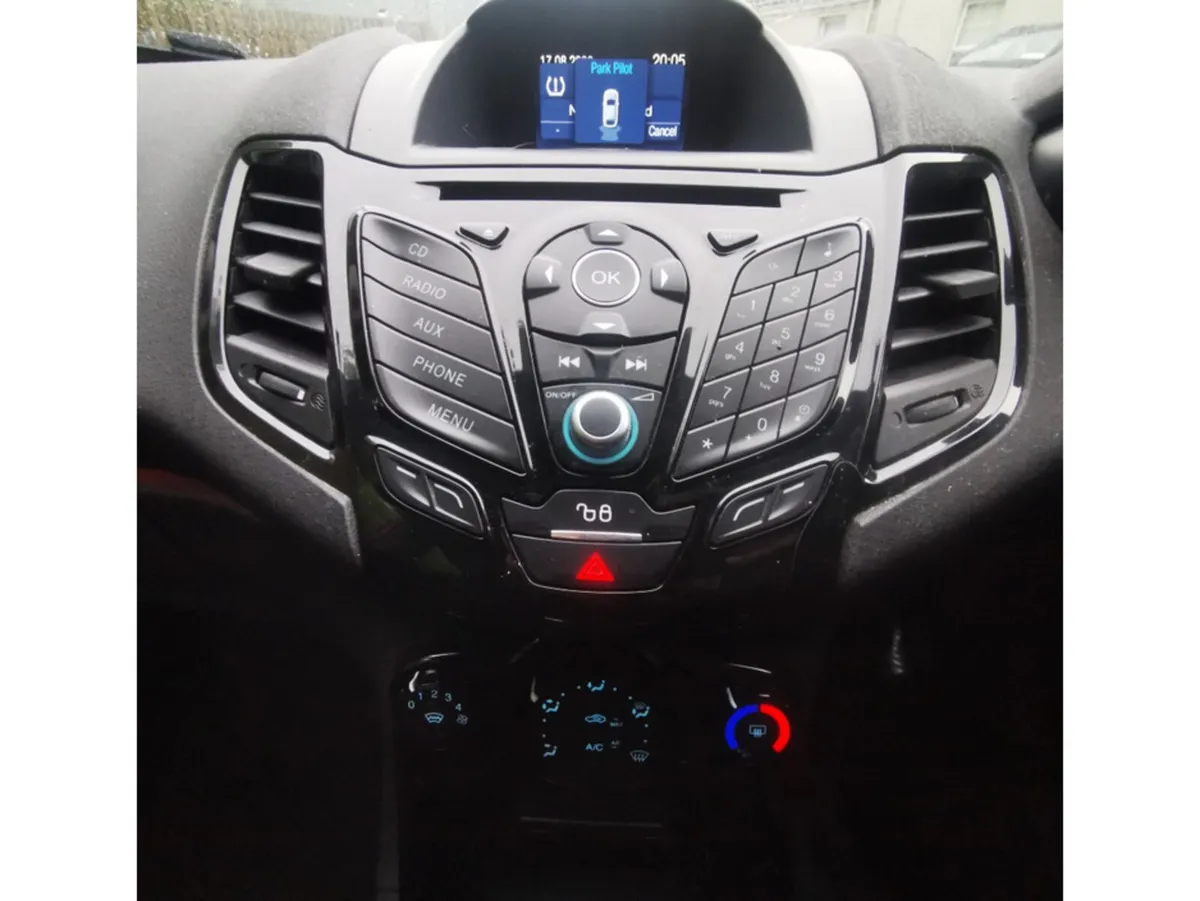 Ford Fiesta Hatchback, Diesel, 2016, Red