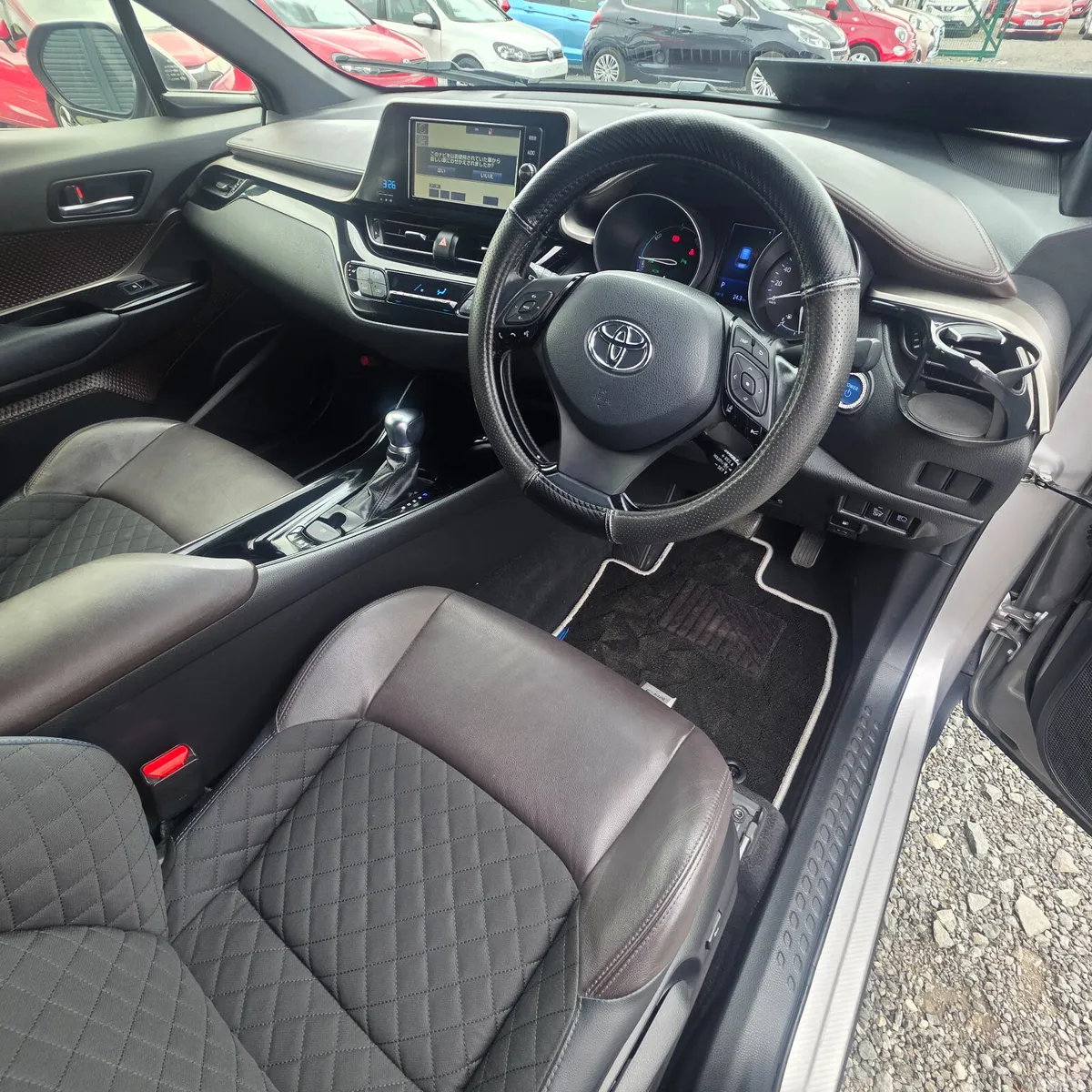 Toyota C-HR SUV, Petrol Hybrid, 2018, Beige