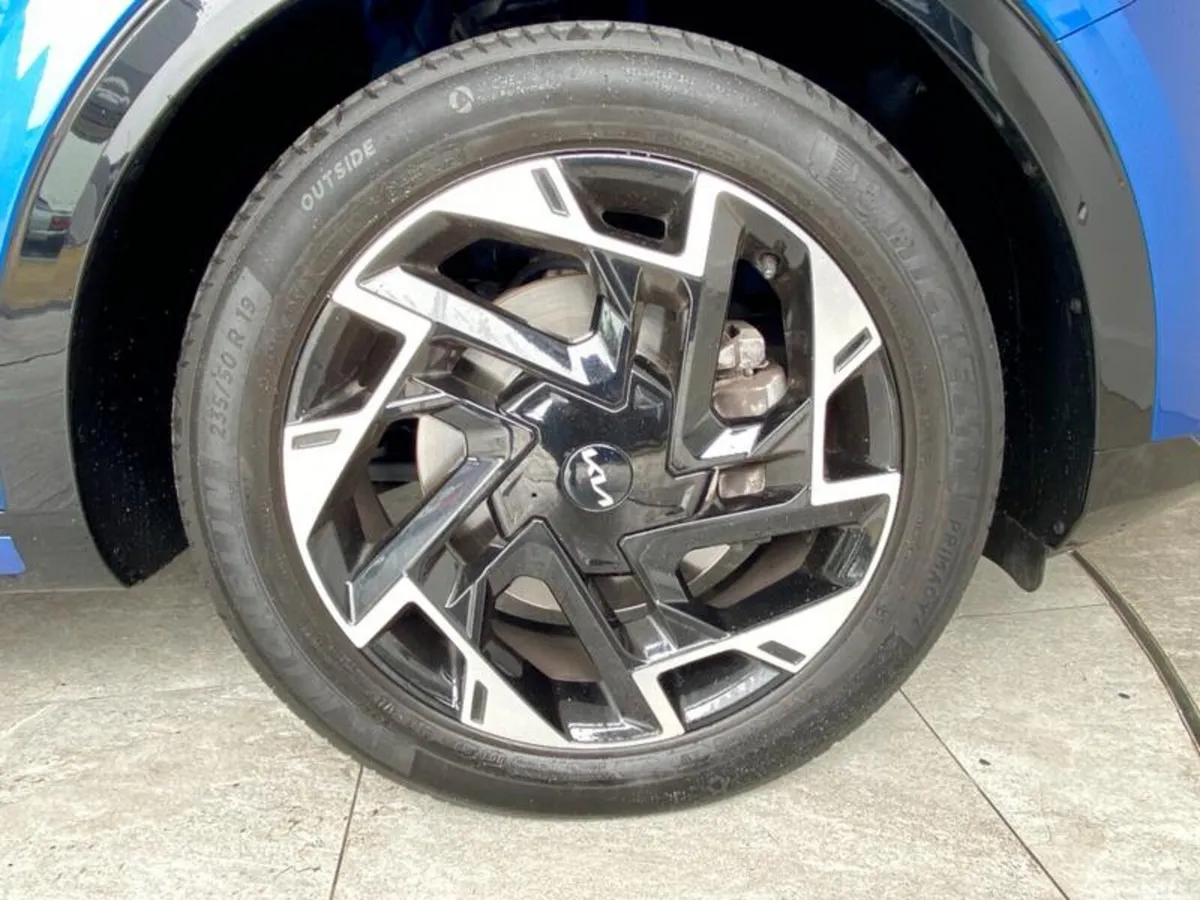 Kia Sportage SUV, Petrol, 2024, Blue