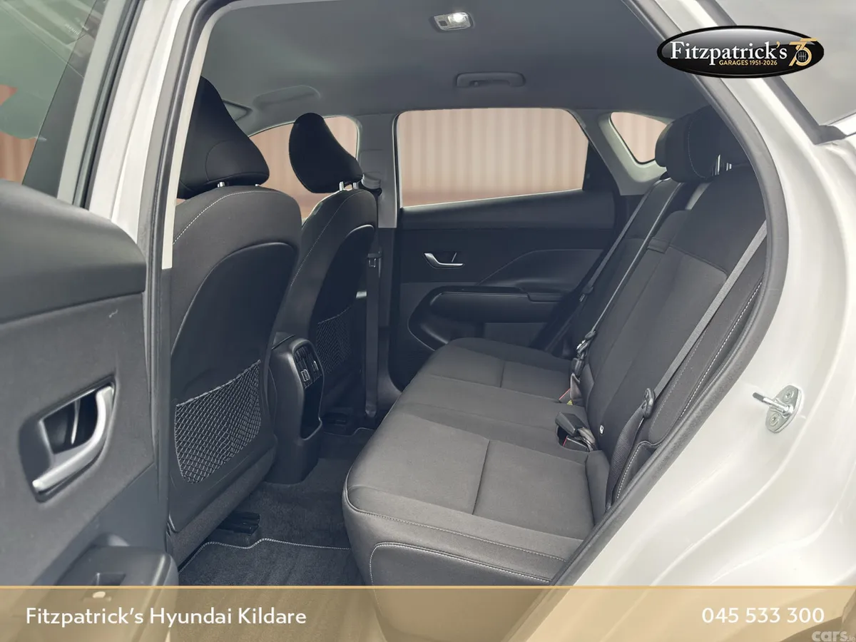 Hyundai KONA MPV, Petrol, 2024, White