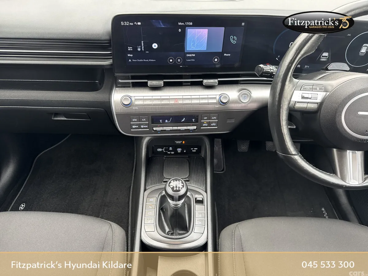 Hyundai KONA MPV, Petrol, 2024, White