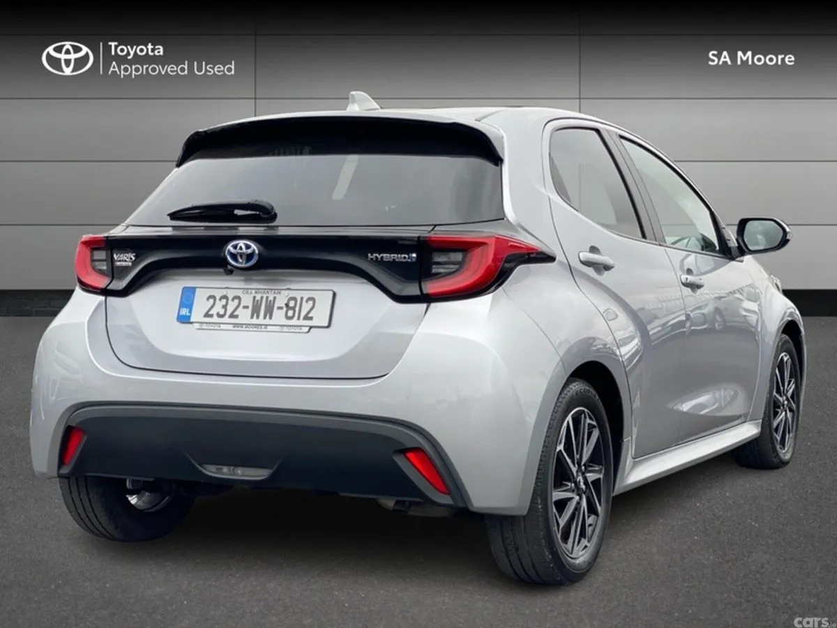 Toyota Yaris Hatchback, Petrol Hybrid, 2023, Grey