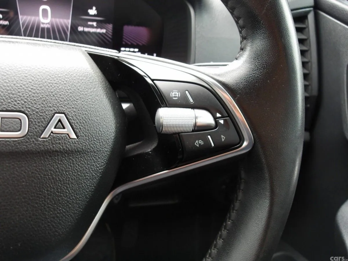 Skoda Karoq SUV, Diesel, 2025, Blue