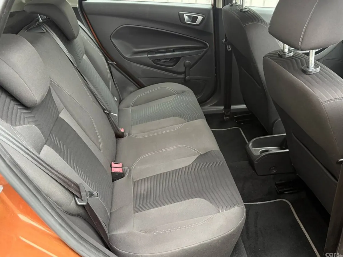 Ford Fiesta Hatchback, Petrol, 2015, Brown