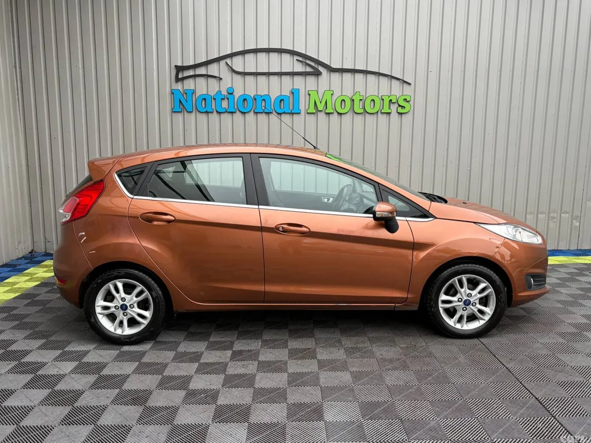 Ford Fiesta Hatchback, Petrol, 2015, Brown