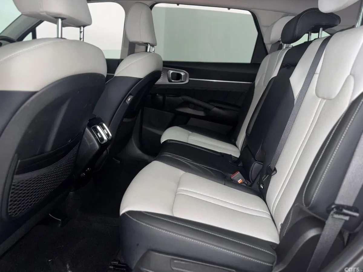Kia Sorento MPV, Diesel, 2023, Blue