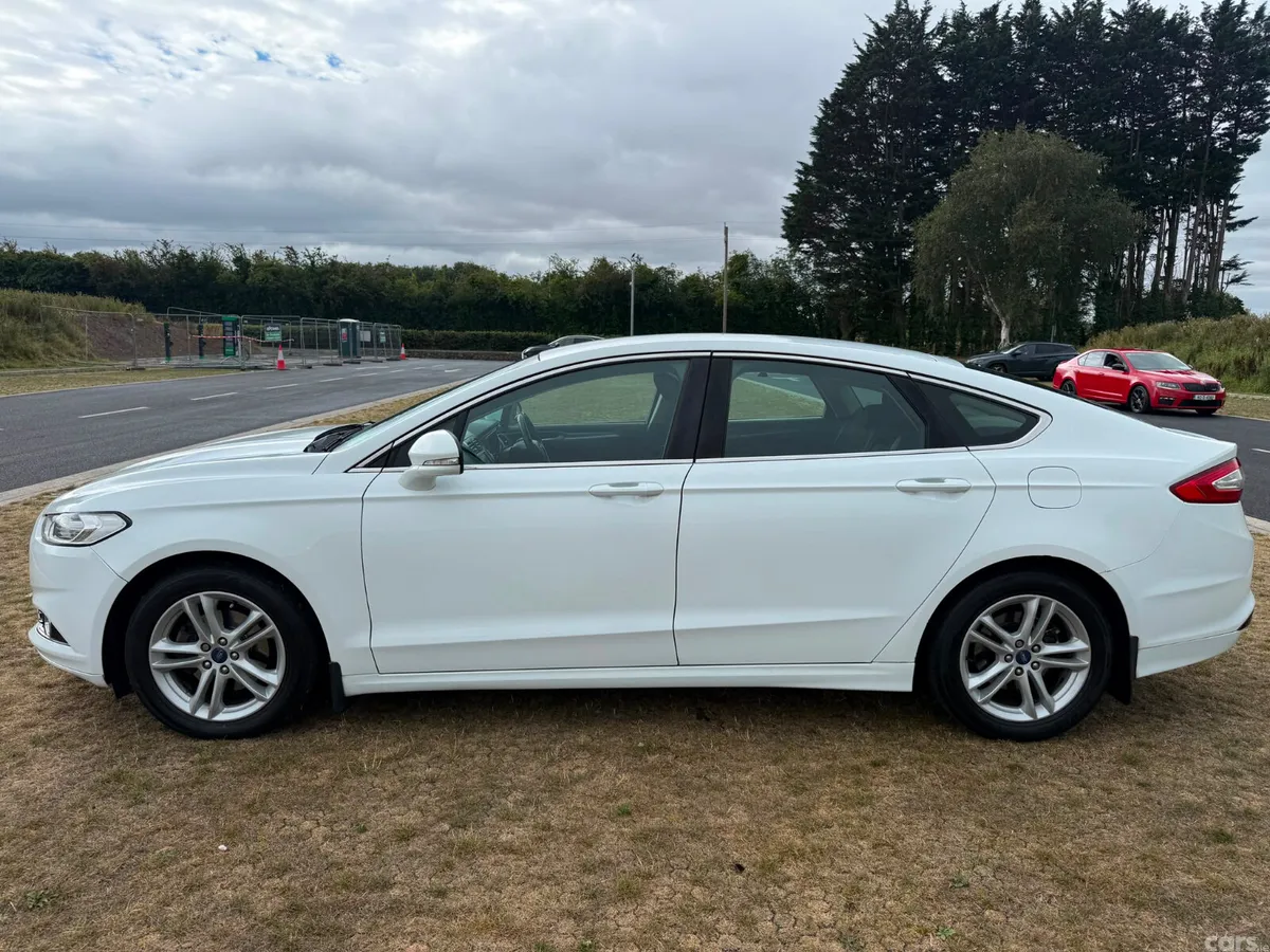 Ford Mondeo Hatchback, Diesel, 2015, White