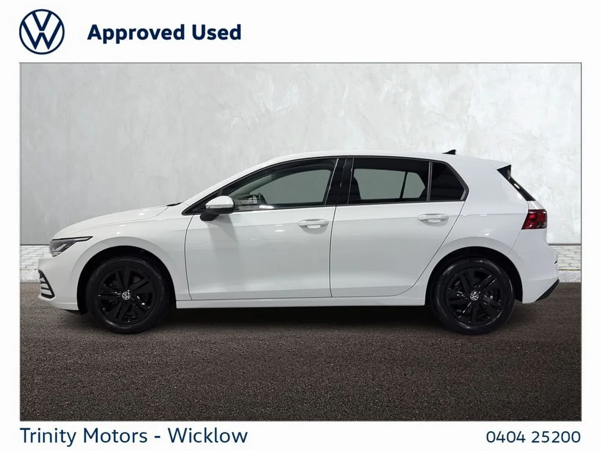 Volkswagen Golf Estate, Petrol, 2023, White