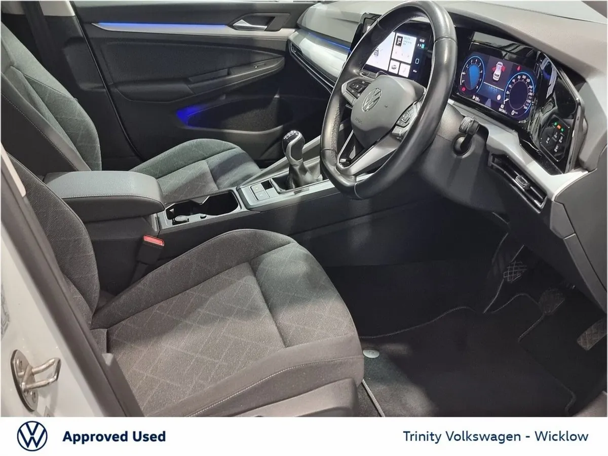 Volkswagen Golf Estate, Petrol, 2023, White