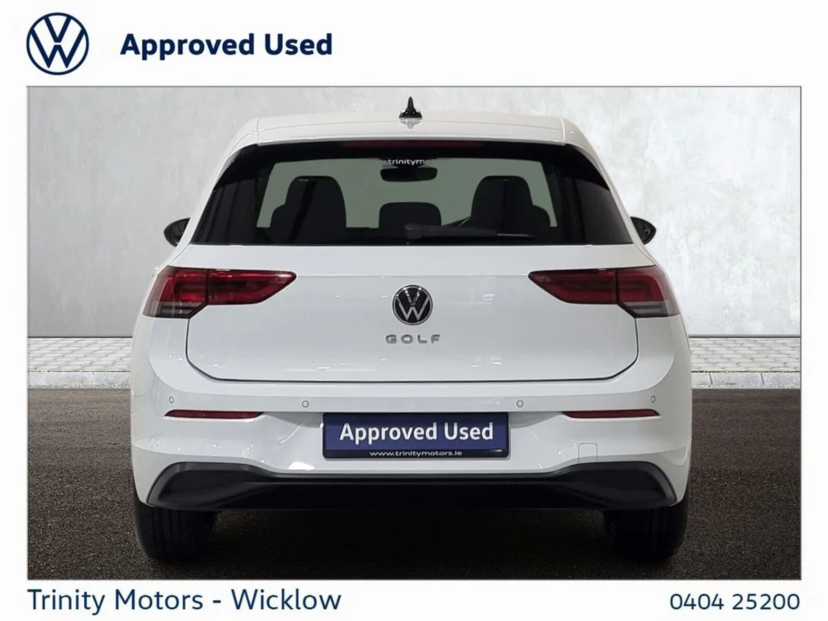 Volkswagen Golf Estate, Petrol, 2023, White
