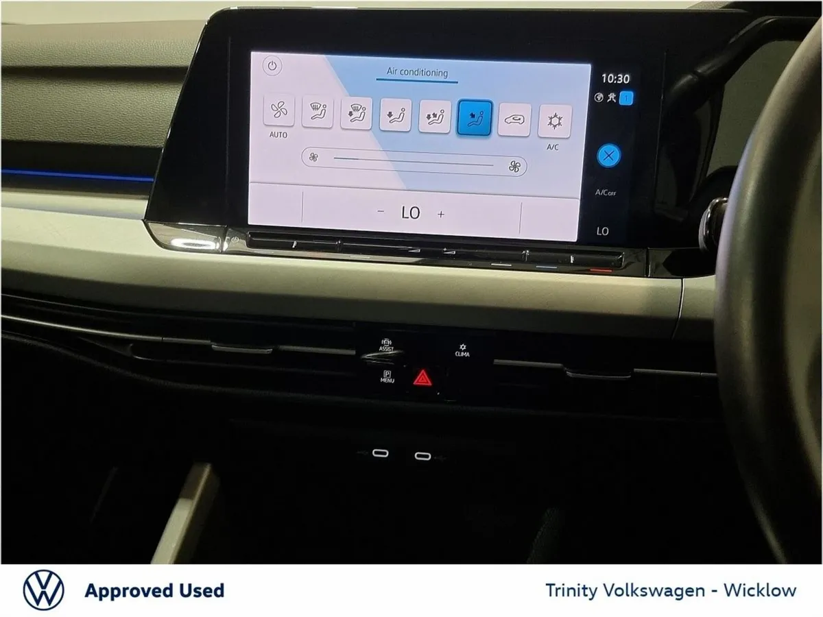 Volkswagen Golf Estate, Petrol, 2023, White