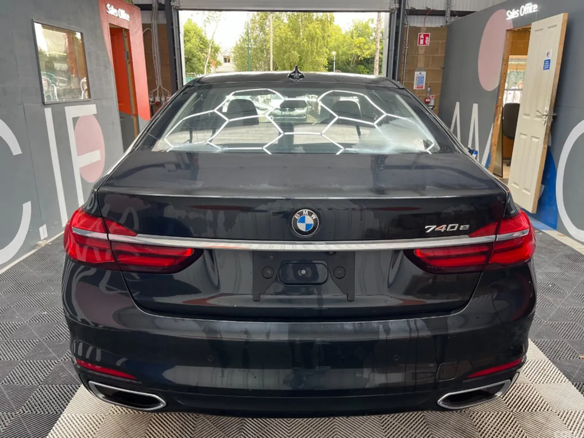 BMW 7-Series Saloon, Petrol, 2017, Black