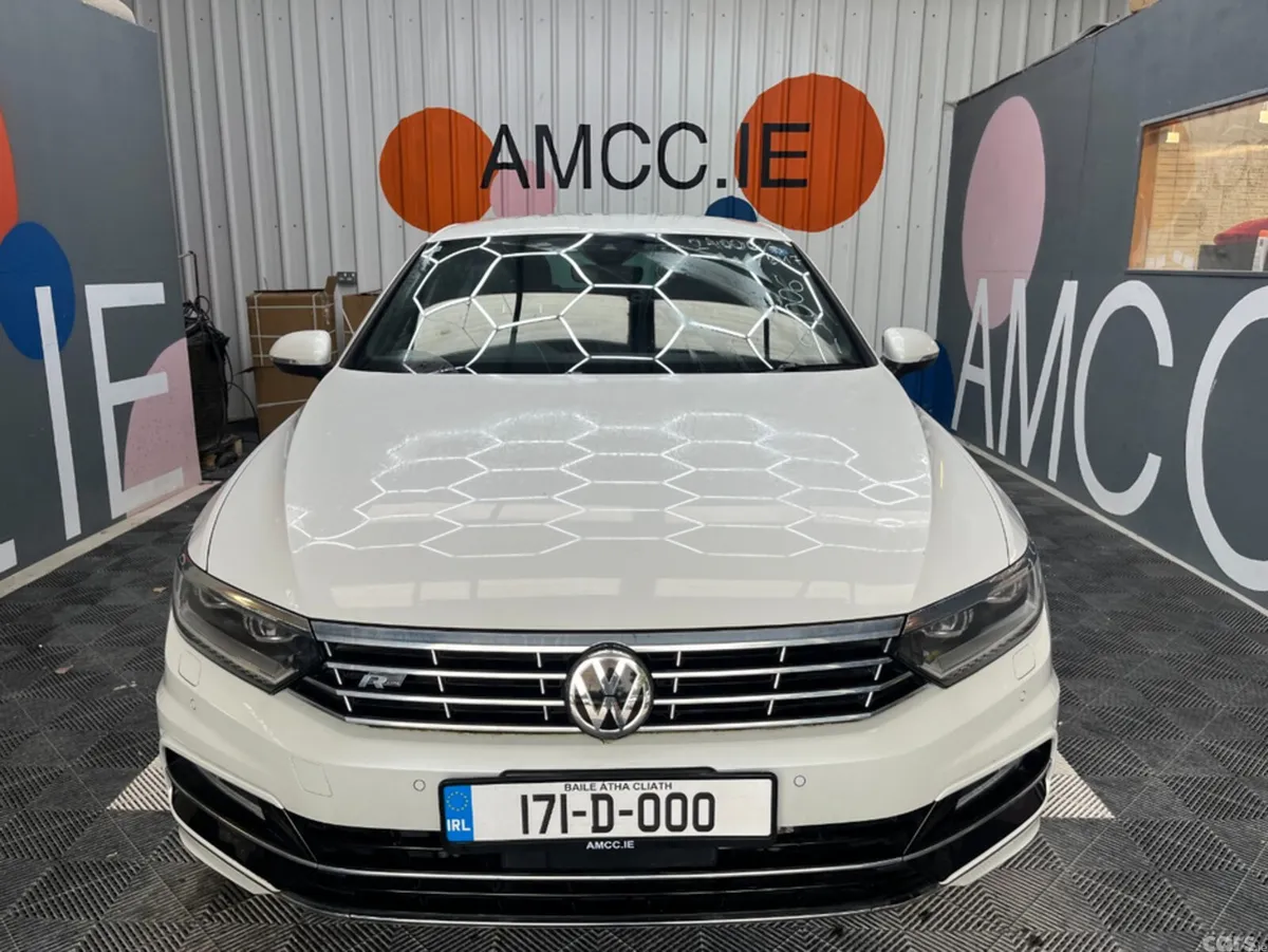 Volkswagen Passat Saloon, Petrol, 2017, White