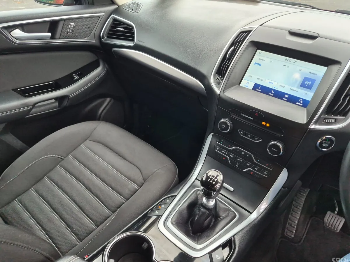 Ford Galaxy MPV, Diesel, 2019, Red