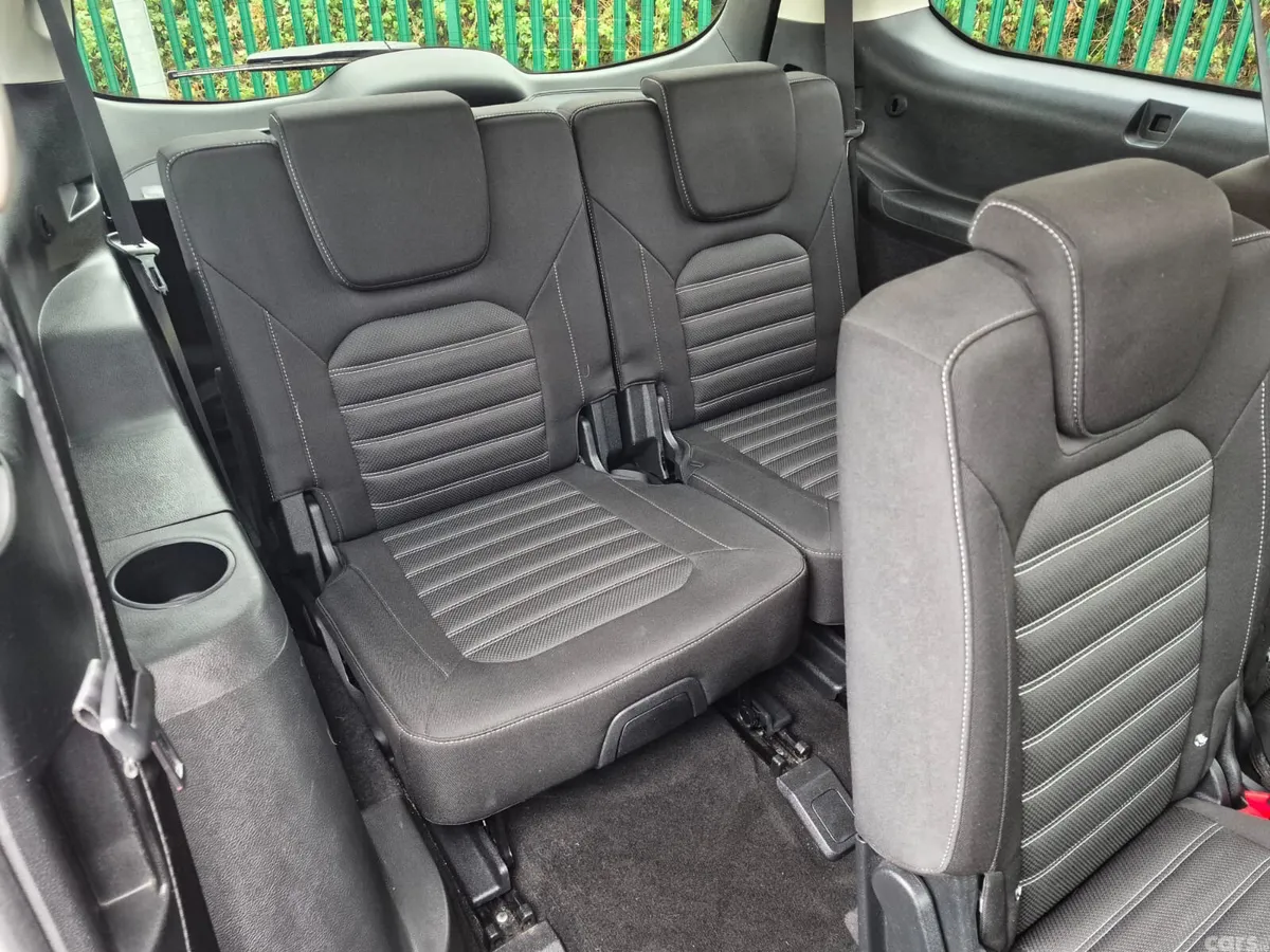 Ford Galaxy MPV, Diesel, 2019, Red