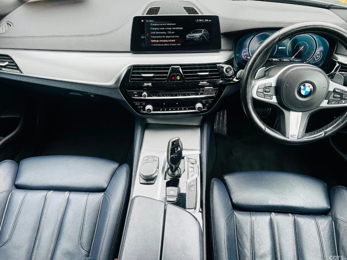 BMW 5-Series Saloon, Petrol Plug-in Hybrid, 2018, Blue
