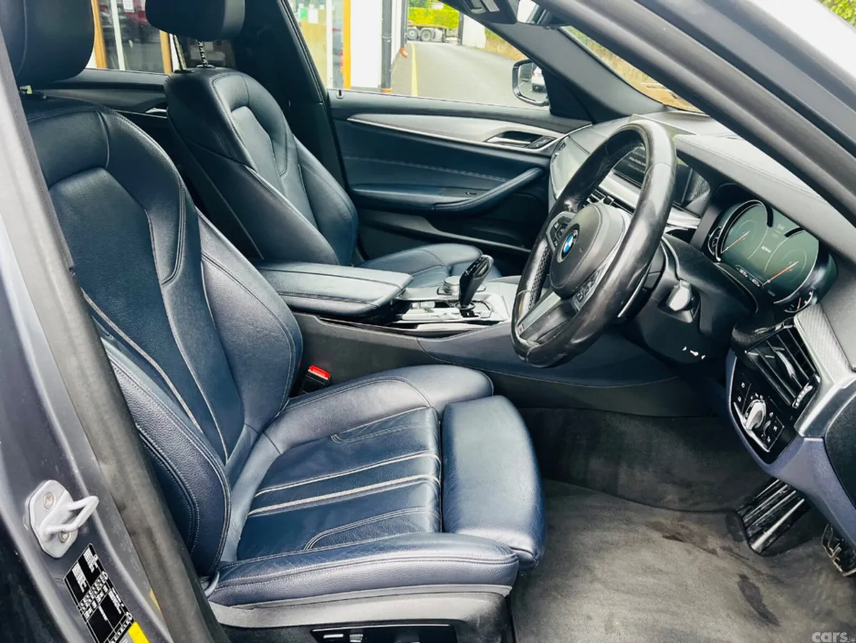 BMW 5-Series Saloon, Petrol Plug-in Hybrid, 2018, Blue