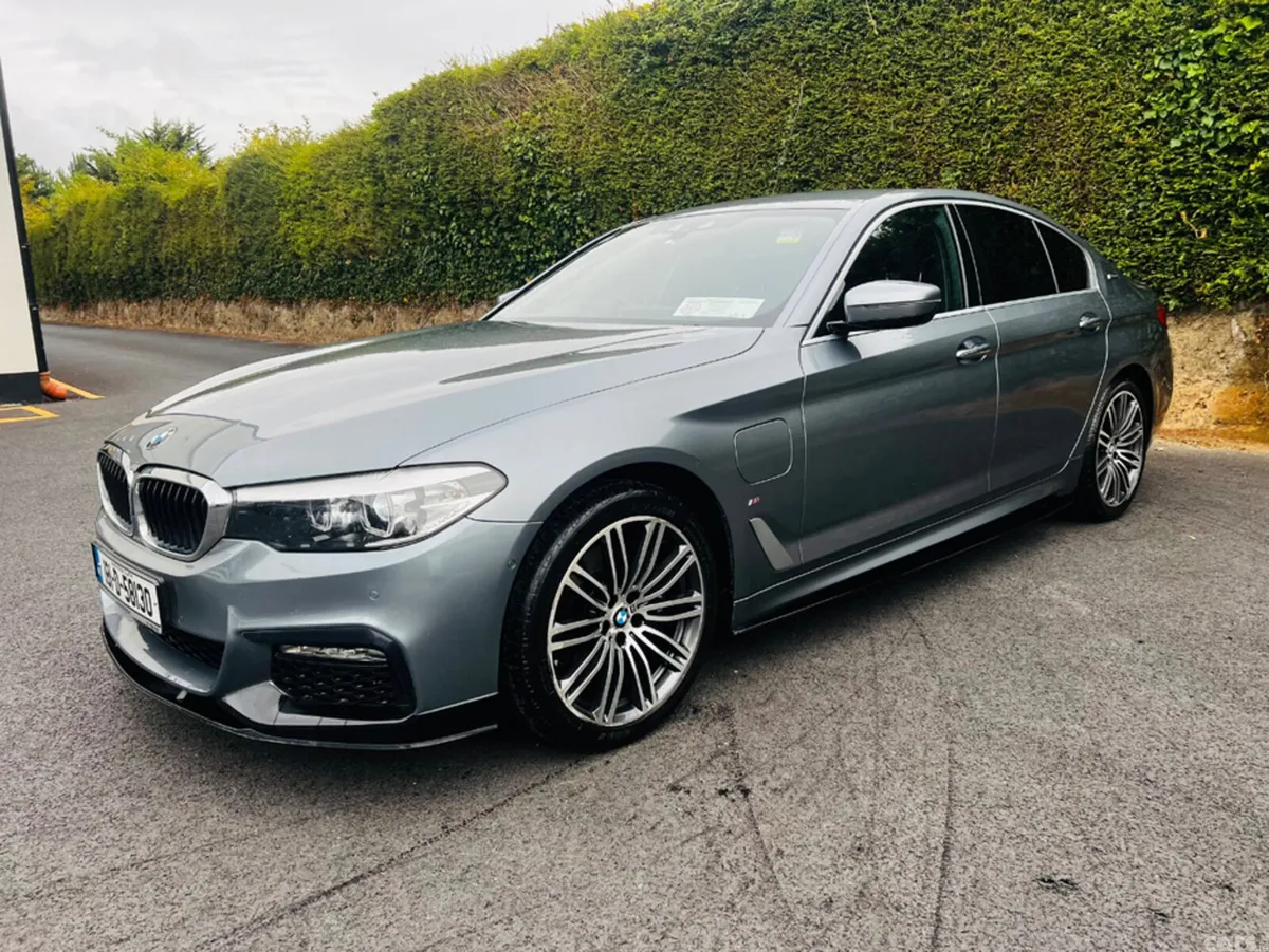BMW 5-Series Saloon, Petrol Plug-in Hybrid, 2018, Blue