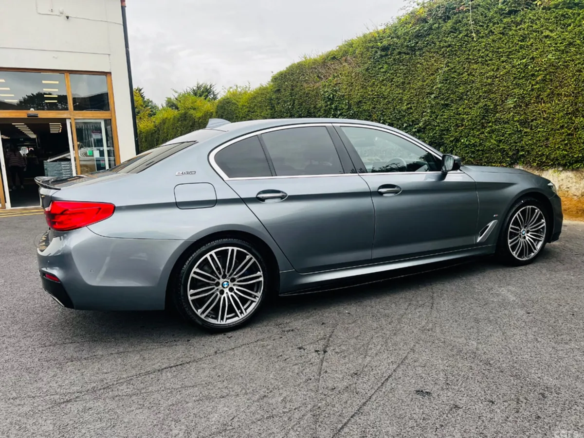 BMW 5-Series Saloon, Petrol Plug-in Hybrid, 2018, Blue