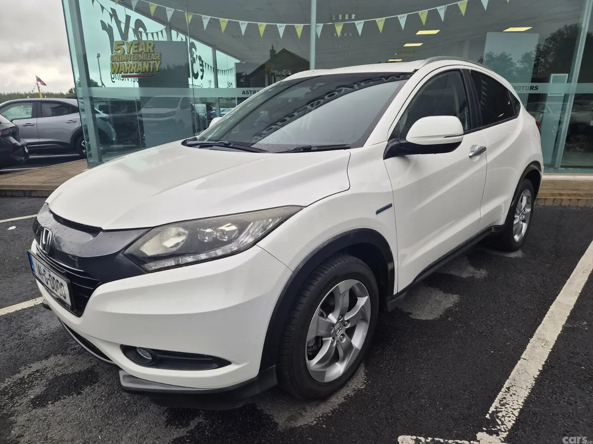 Honda Vezel SUV, Petrol Hybrid, 2014, White