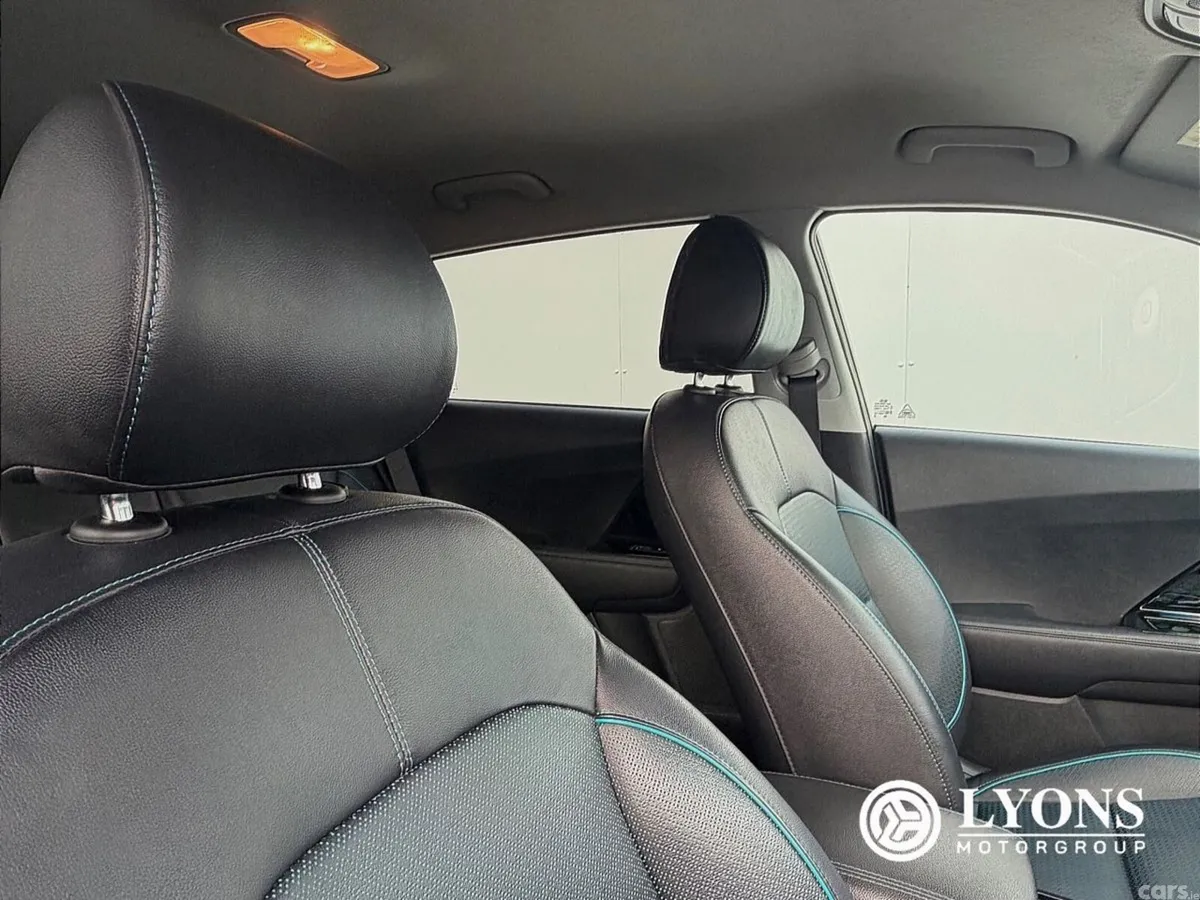 Kia e-Niro Hatchback, Electric, 2021, Blue