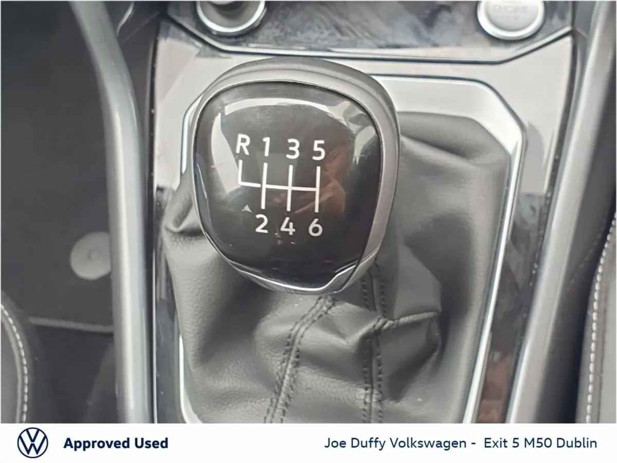 Volkswagen T-Roc SUV, Petrol, 2024, Grey
