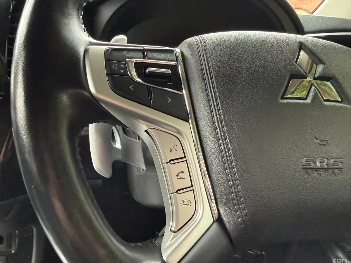 Mitsubishi Outlander SUV, Petrol Plug-in Hybrid, 2017, White