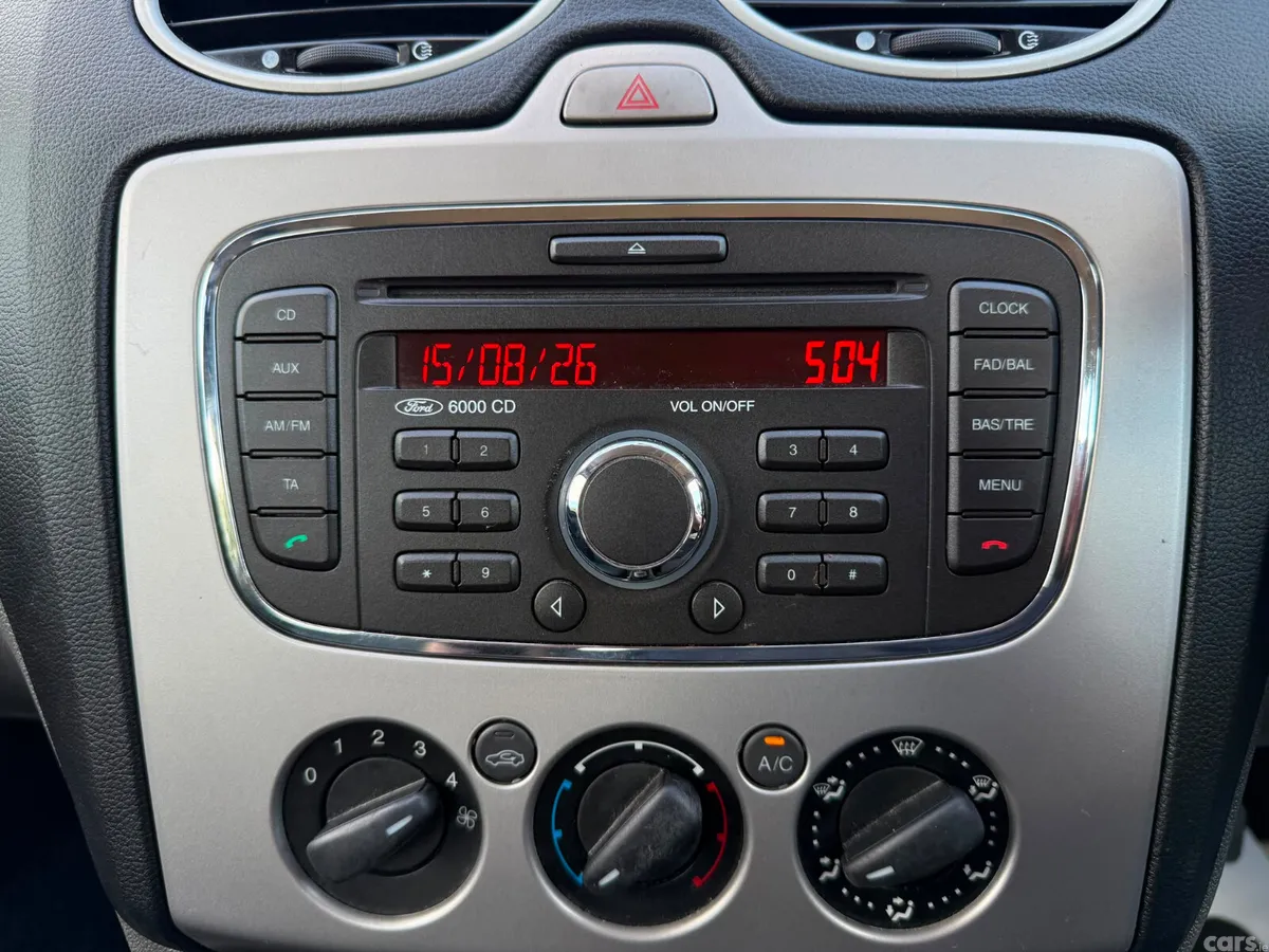 Ford Focus Hatchback, Diesel, 2010, Silver
