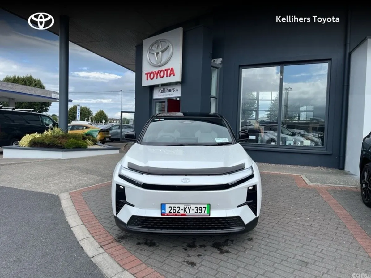 Toyota C-HR Estate, Electric, 2026, White