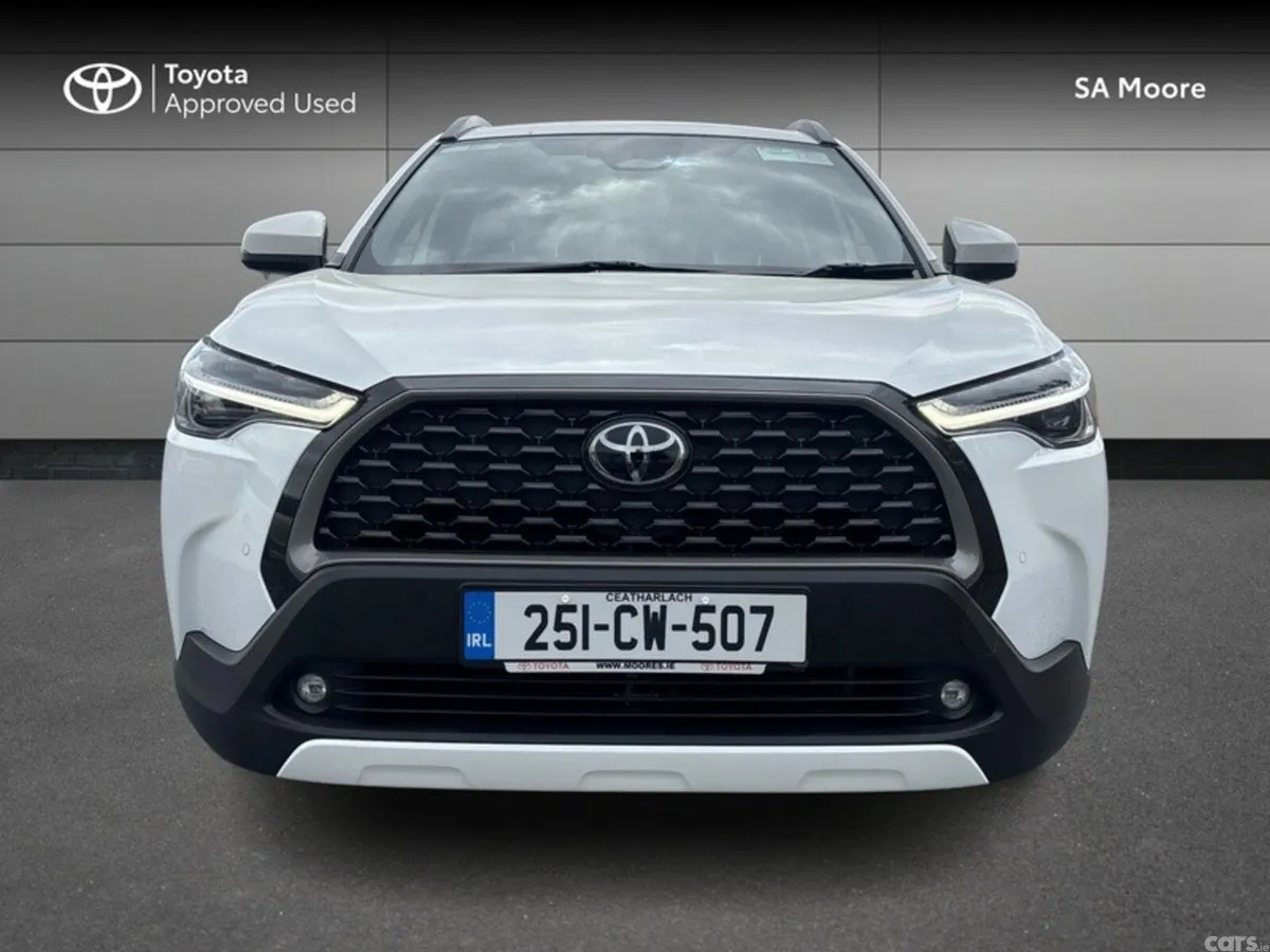Toyota Corolla Cross Hatchback, Petrol Hybrid, 2025, White