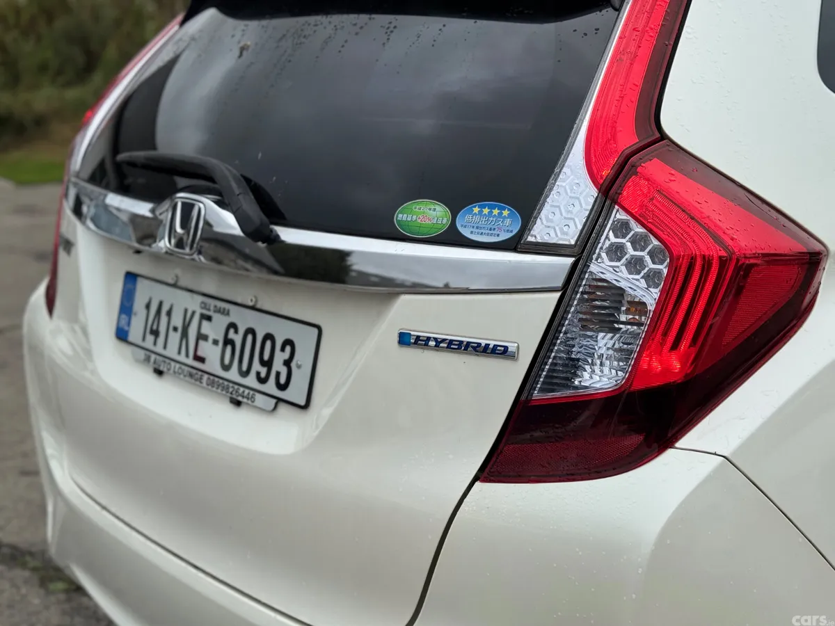 Honda Fit Hatchback, Petrol Hybrid, 2014, White