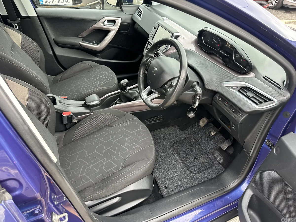 Peugeot 2008 SUV, Diesel, 2015, Blue