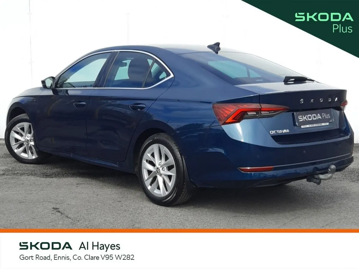 Skoda Octavia Saloon, Diesel, 2024, Blue