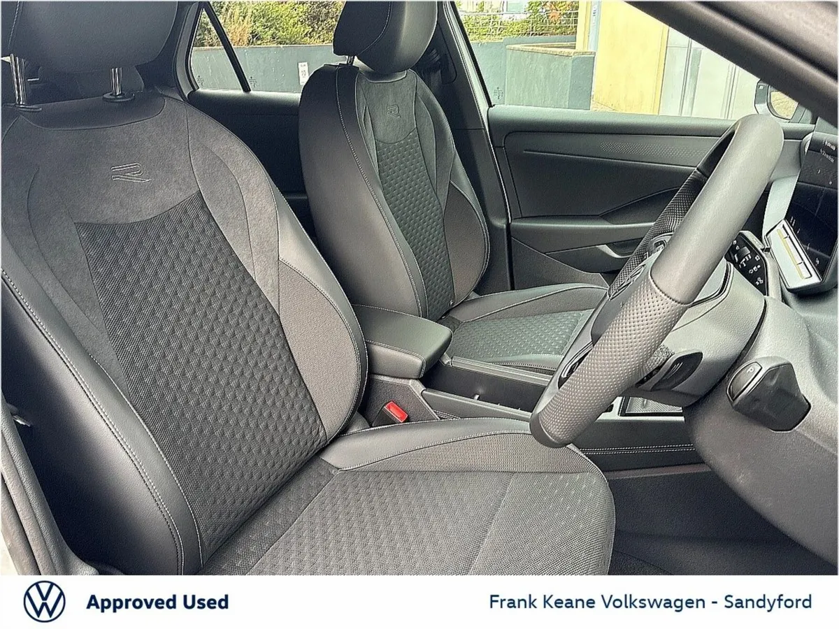 Volkswagen T-Roc SUV, Petrol, 2027, White