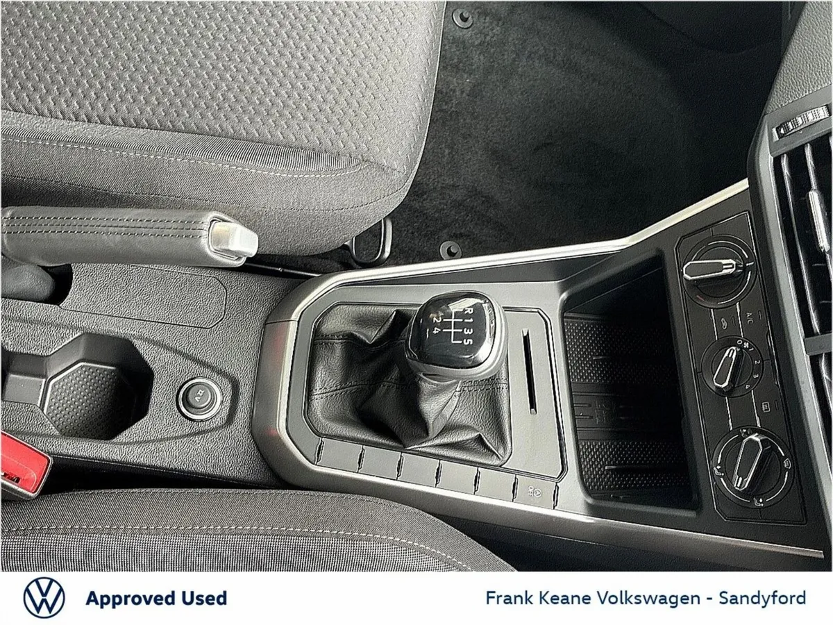 Volkswagen Polo Hatchback, Petrol, 2027, Black