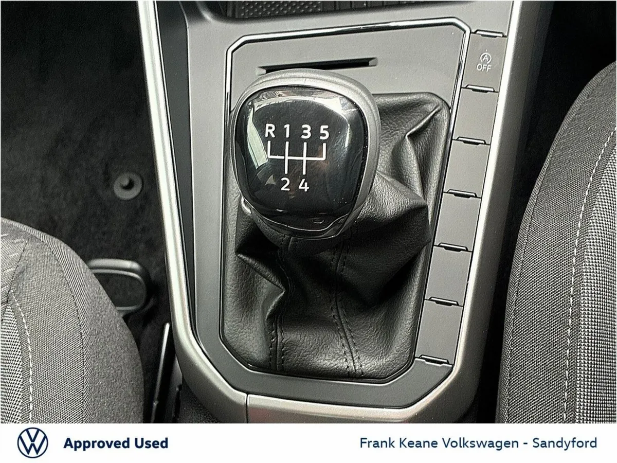 Volkswagen Polo Hatchback, Petrol, 2027, Black