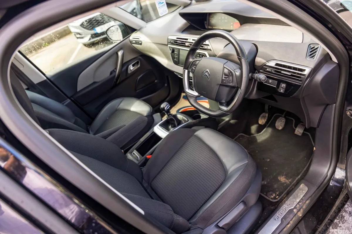 Citroen Grand C4 Spacetourer MPV, Diesel, 2022, Black