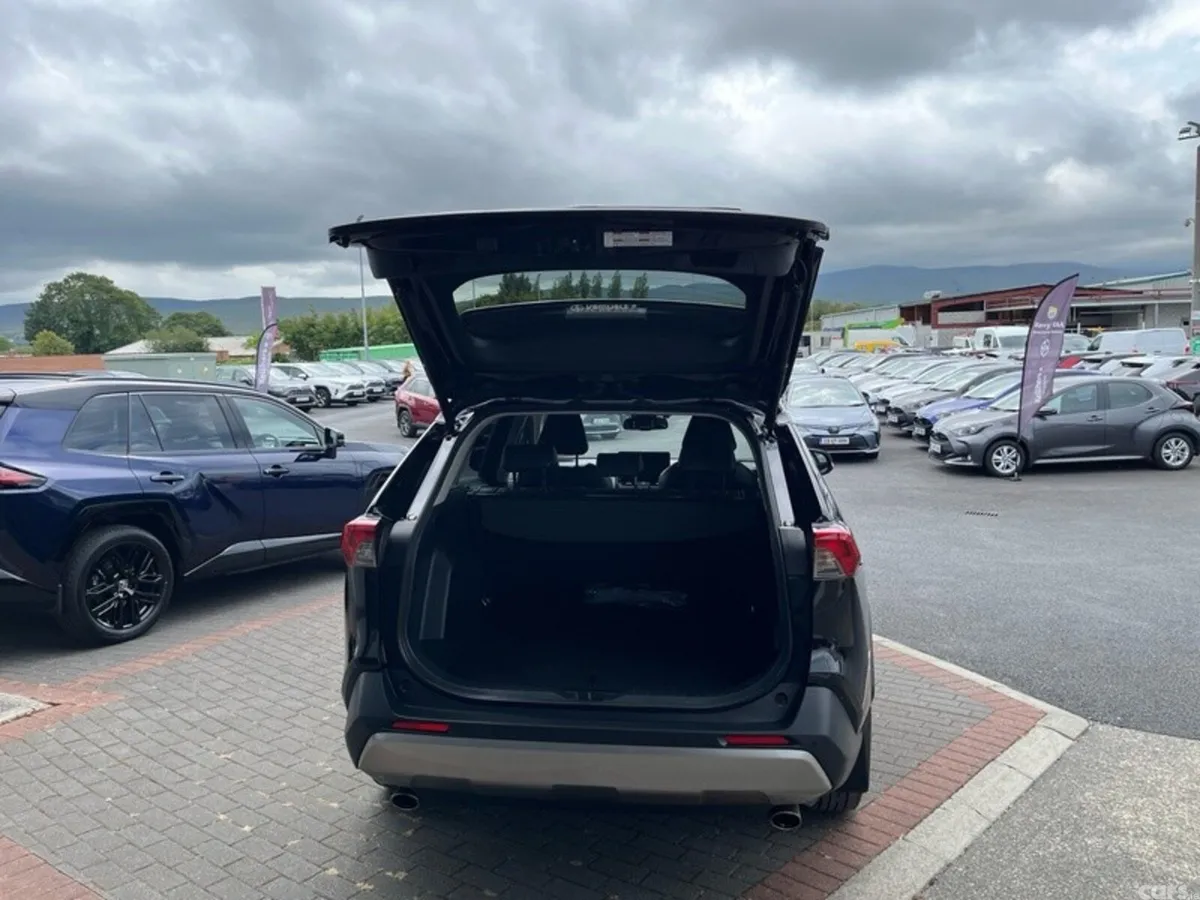 Toyota RAV4 SUV, Petrol Hybrid, 2023, Black