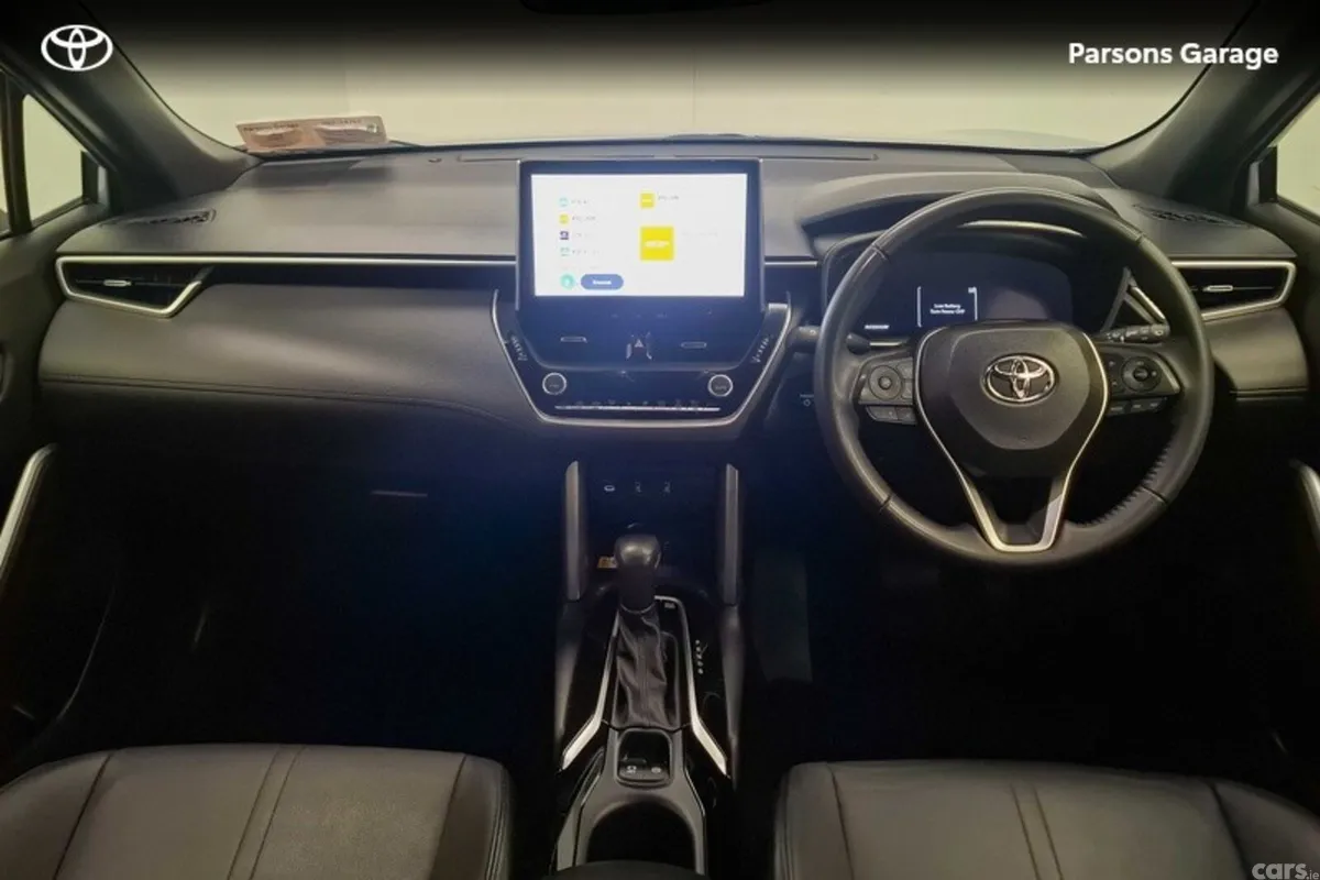 Toyota Corolla Cross Hatchback, Petrol Hybrid, 2024, Silver