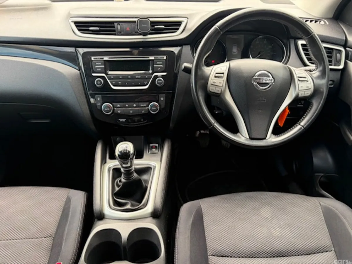 Nissan Qashqai Hatchback, Diesel, 2016, Black