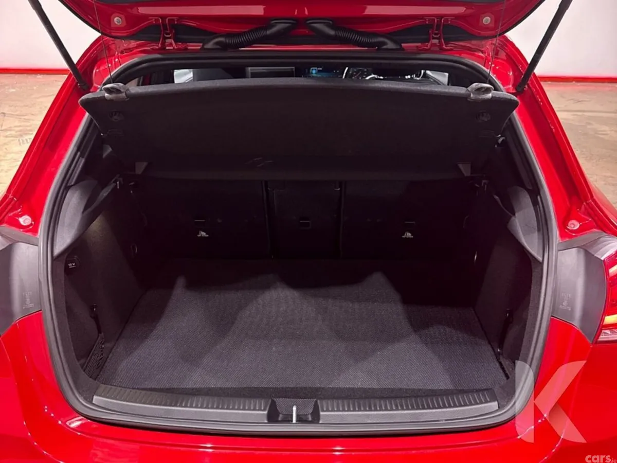 Mercedes-Benz A-Class Hatchback, Petrol, 2019, Red