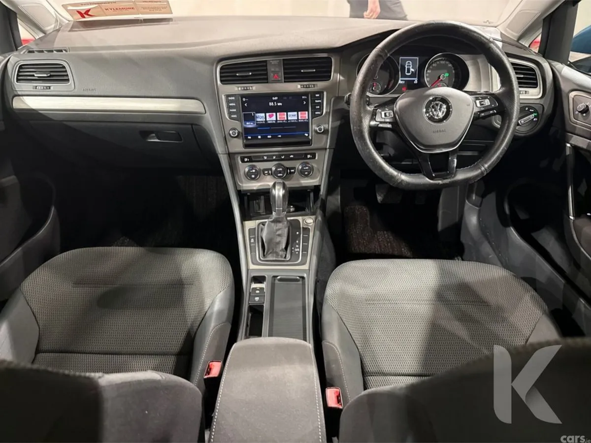 Volkswagen Golf Hatchback, Petrol, 2017, Blue