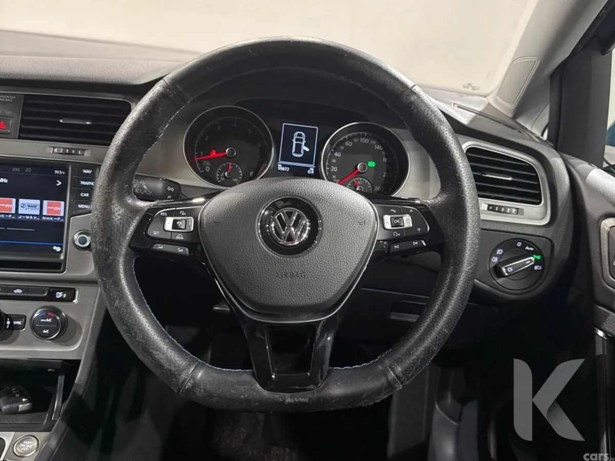 Volkswagen Golf Hatchback, Petrol, 2017, Blue