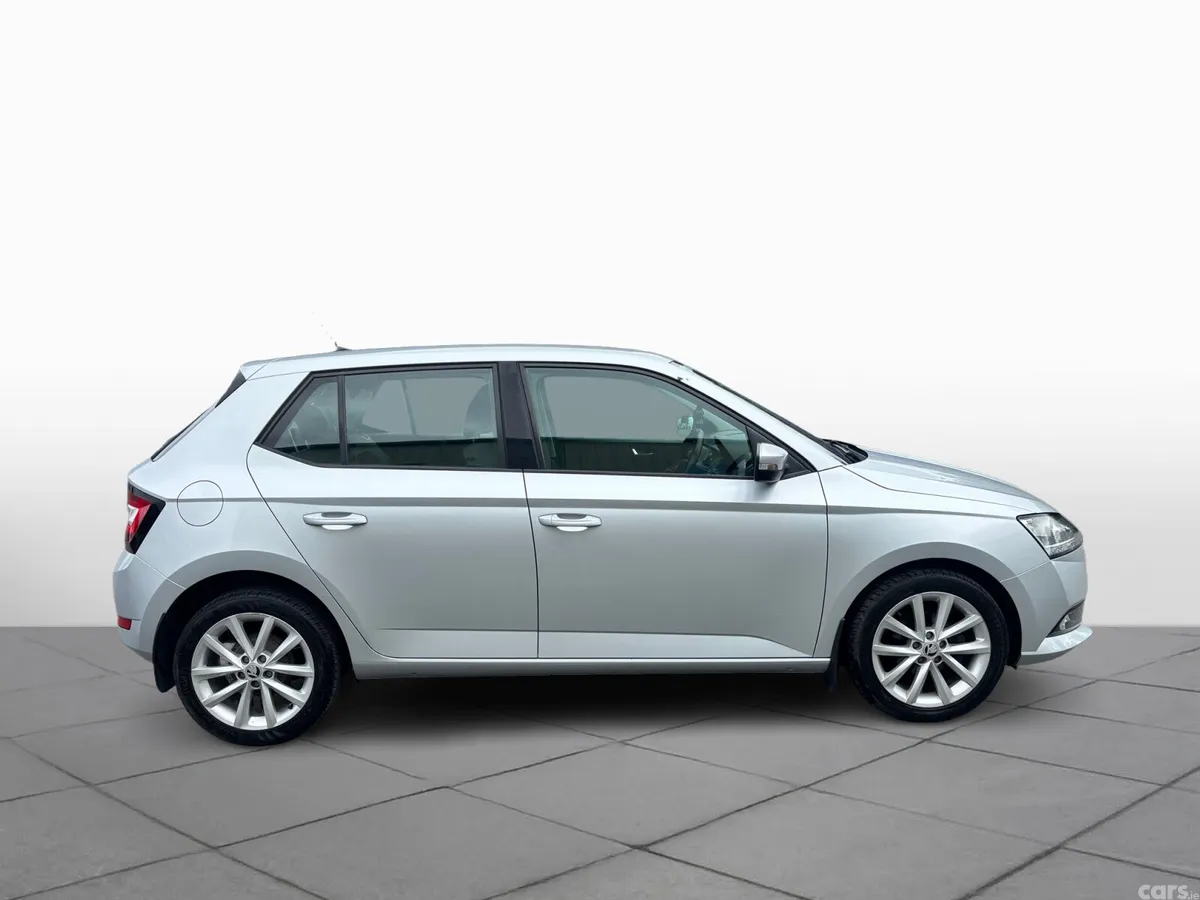 Skoda Fabia Hatchback, Petrol, 2019, Grey