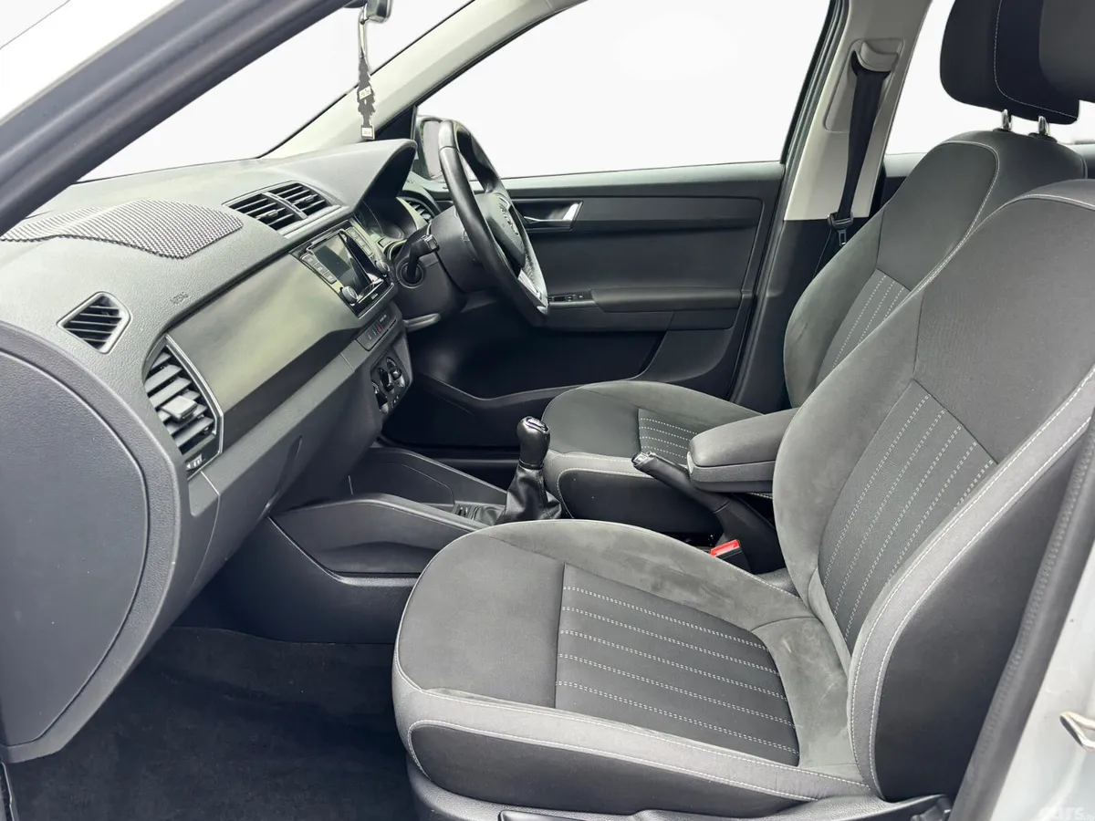 Skoda Fabia Hatchback, Petrol, 2019, Grey