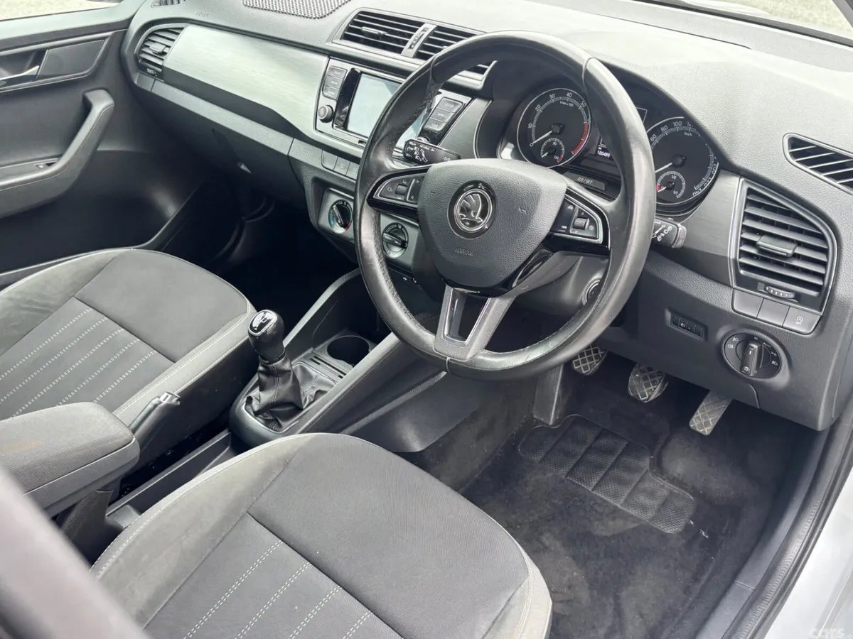 Skoda Fabia Hatchback, Petrol, 2019, Grey