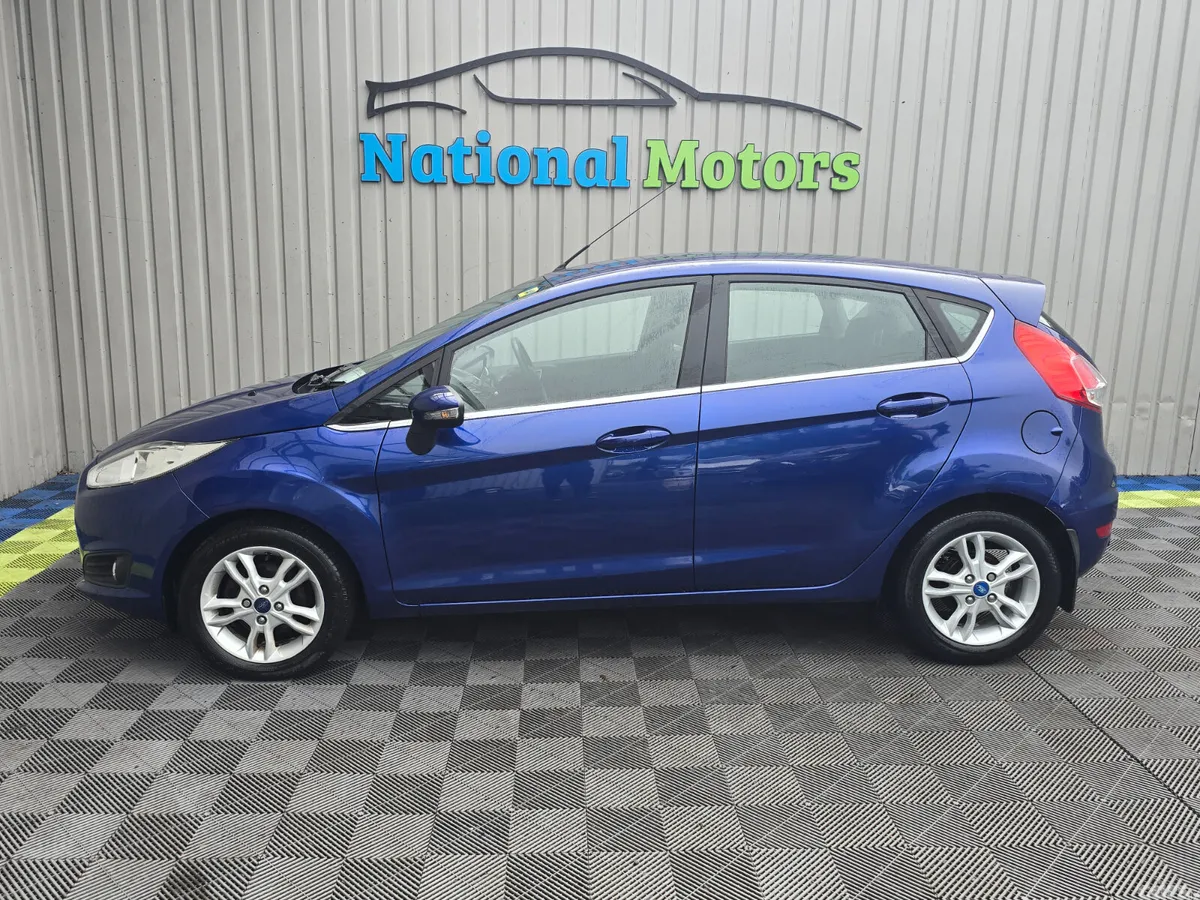 Ford Fiesta Hatchback, Petrol, 2015, Blue
