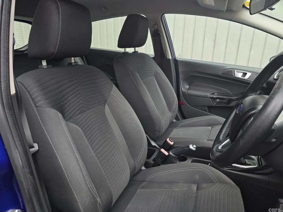 Ford Fiesta Hatchback, Petrol, 2015, Blue