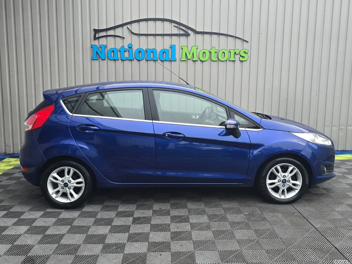 Ford Fiesta Hatchback, Petrol, 2015, Blue
