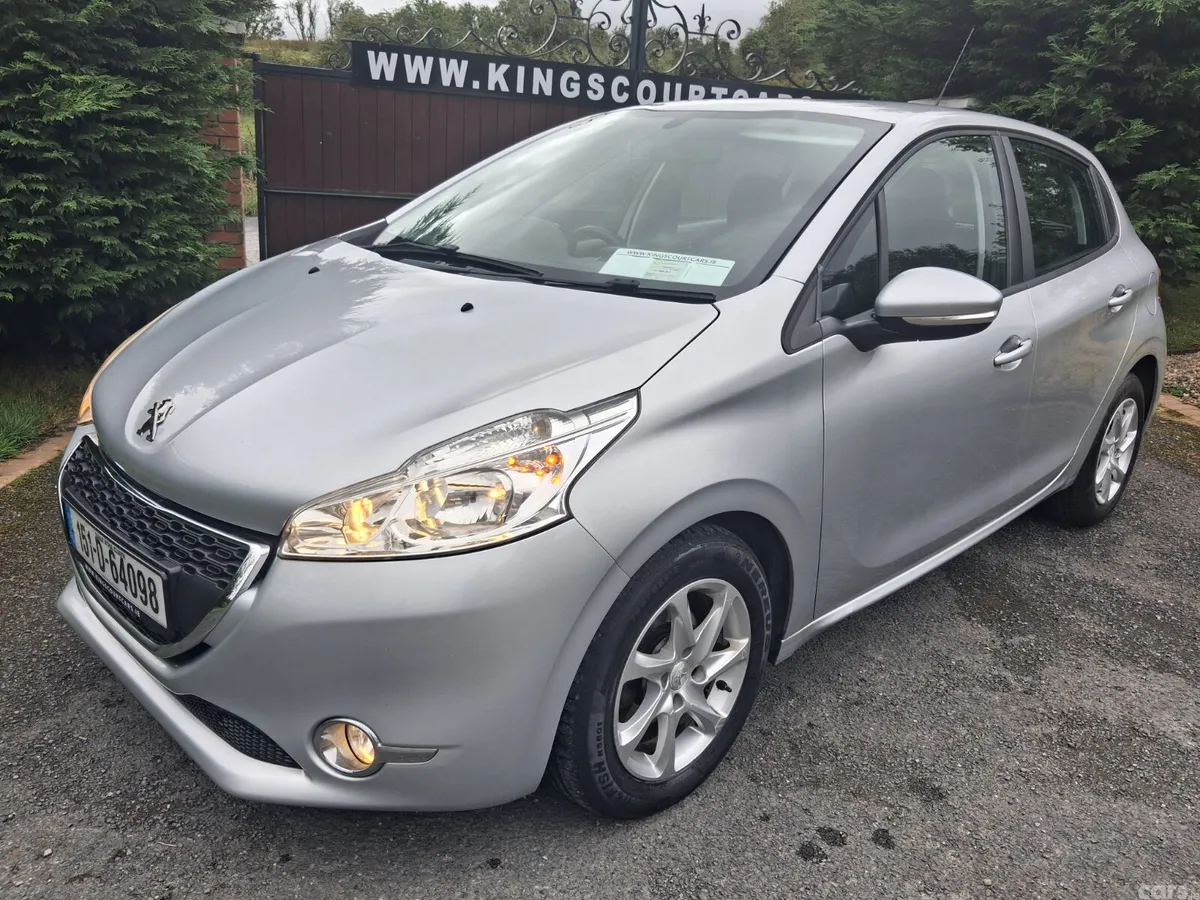 Peugeot 208 Hatchback, Petrol, 2015, Silver